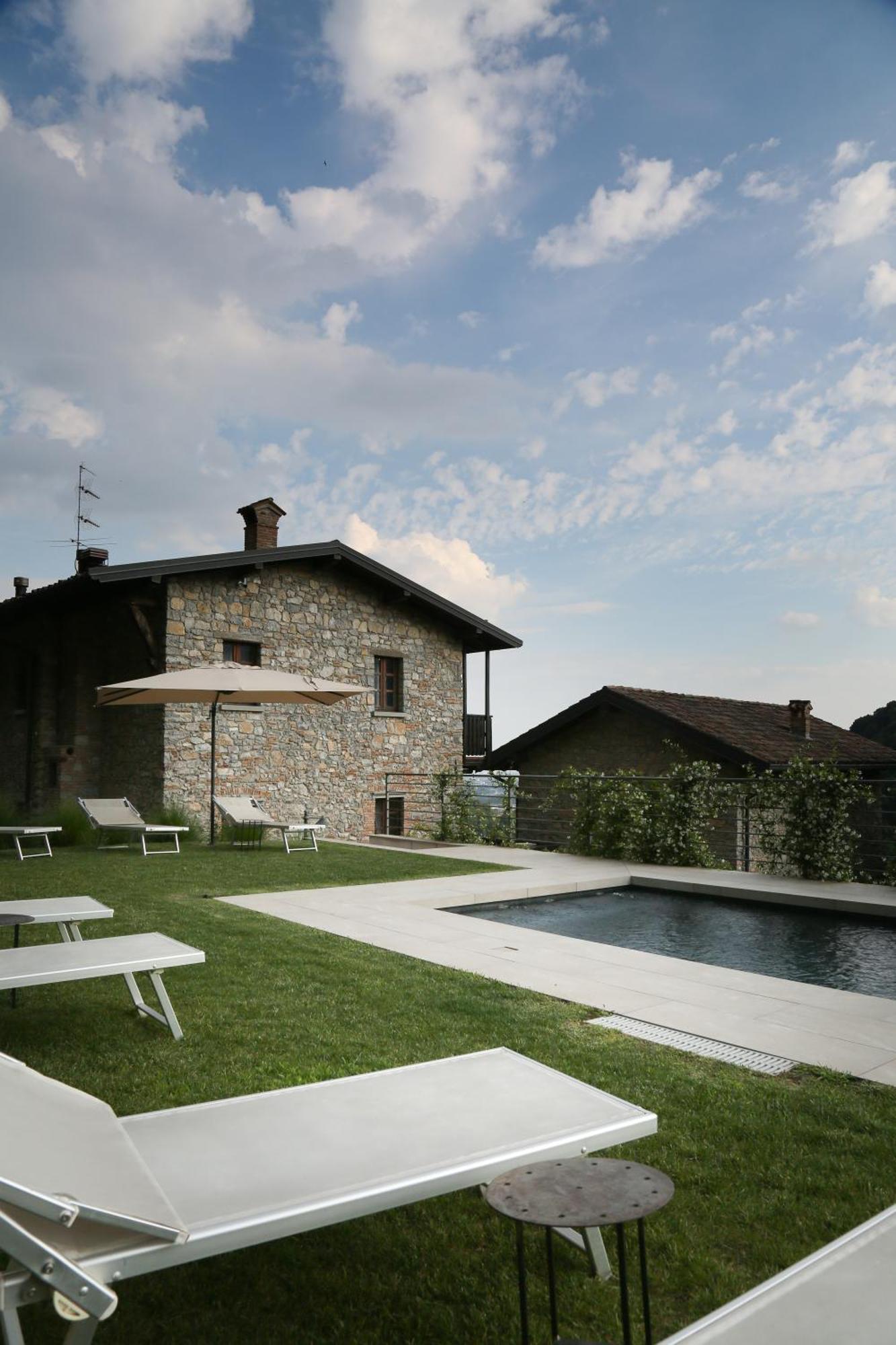 Cascina Belvedi Guest House Clanezzo Екстериор снимка